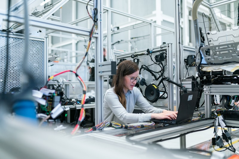 Manufacturing & Industry 4.0
